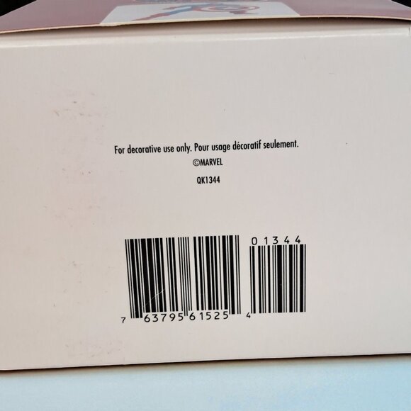 2020 Hallmark Marvel Comics Captain America Premium Metal Ornament IOB w/Price - Picture 4 of 10